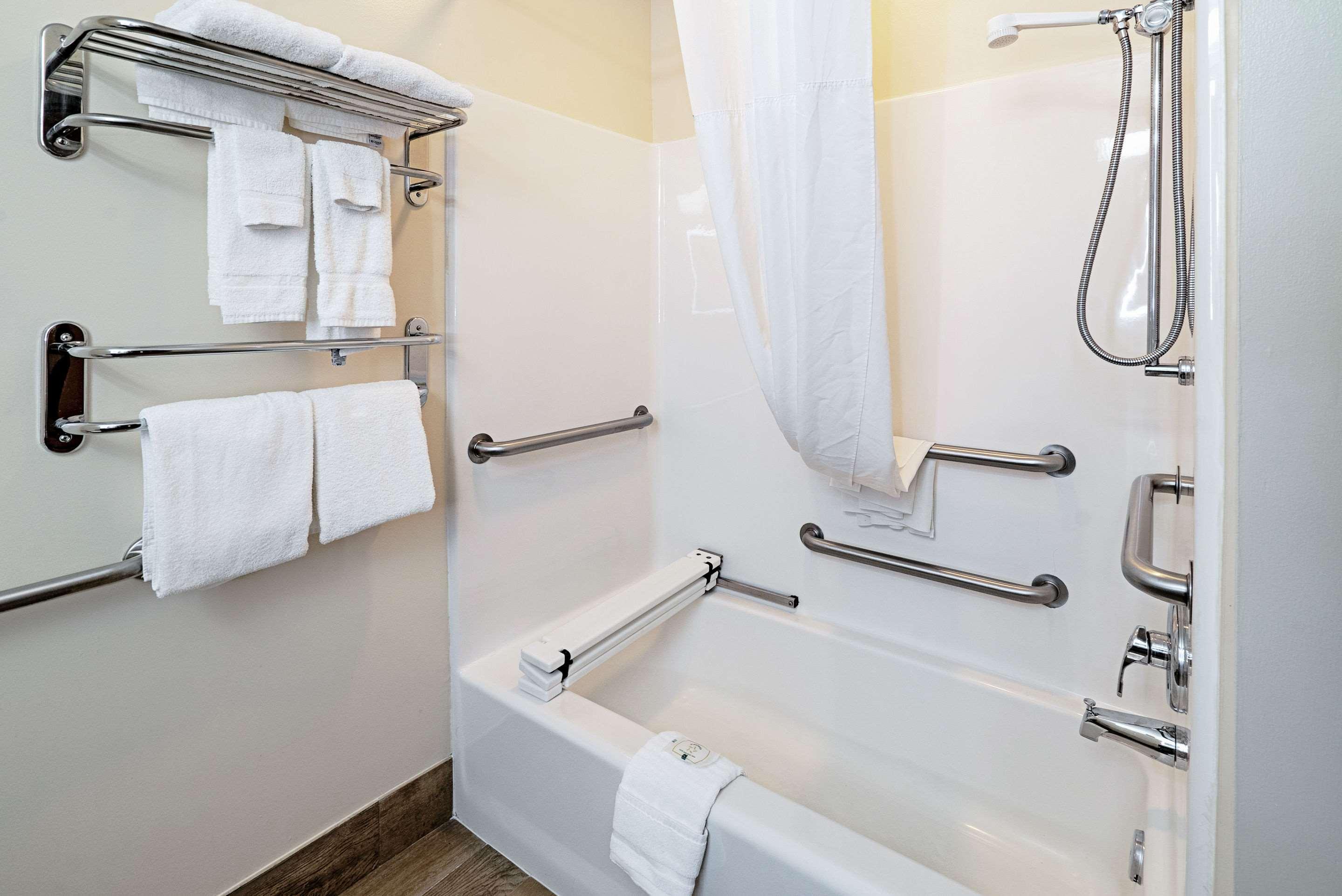 רובינסוויל Quality Inn & Suites מראה חיצוני תמונה