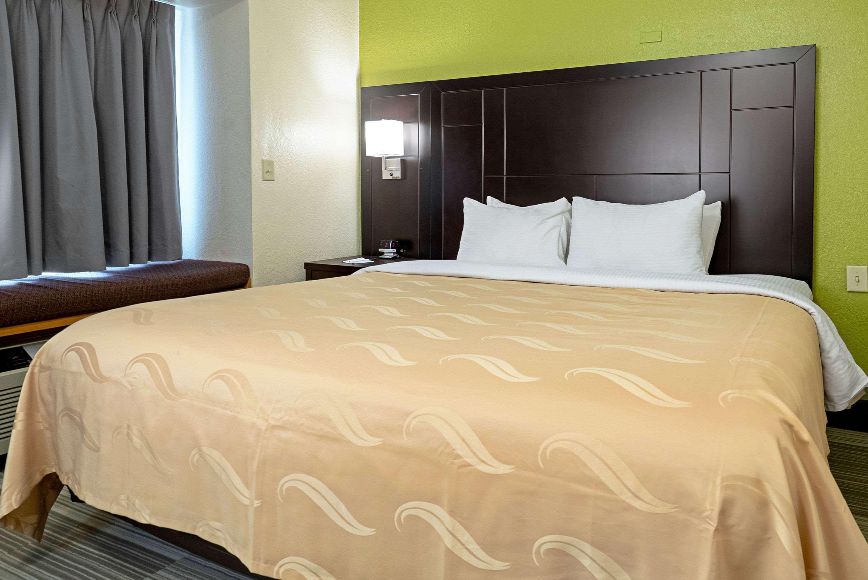 רובינסוויל Quality Inn & Suites מראה חיצוני תמונה