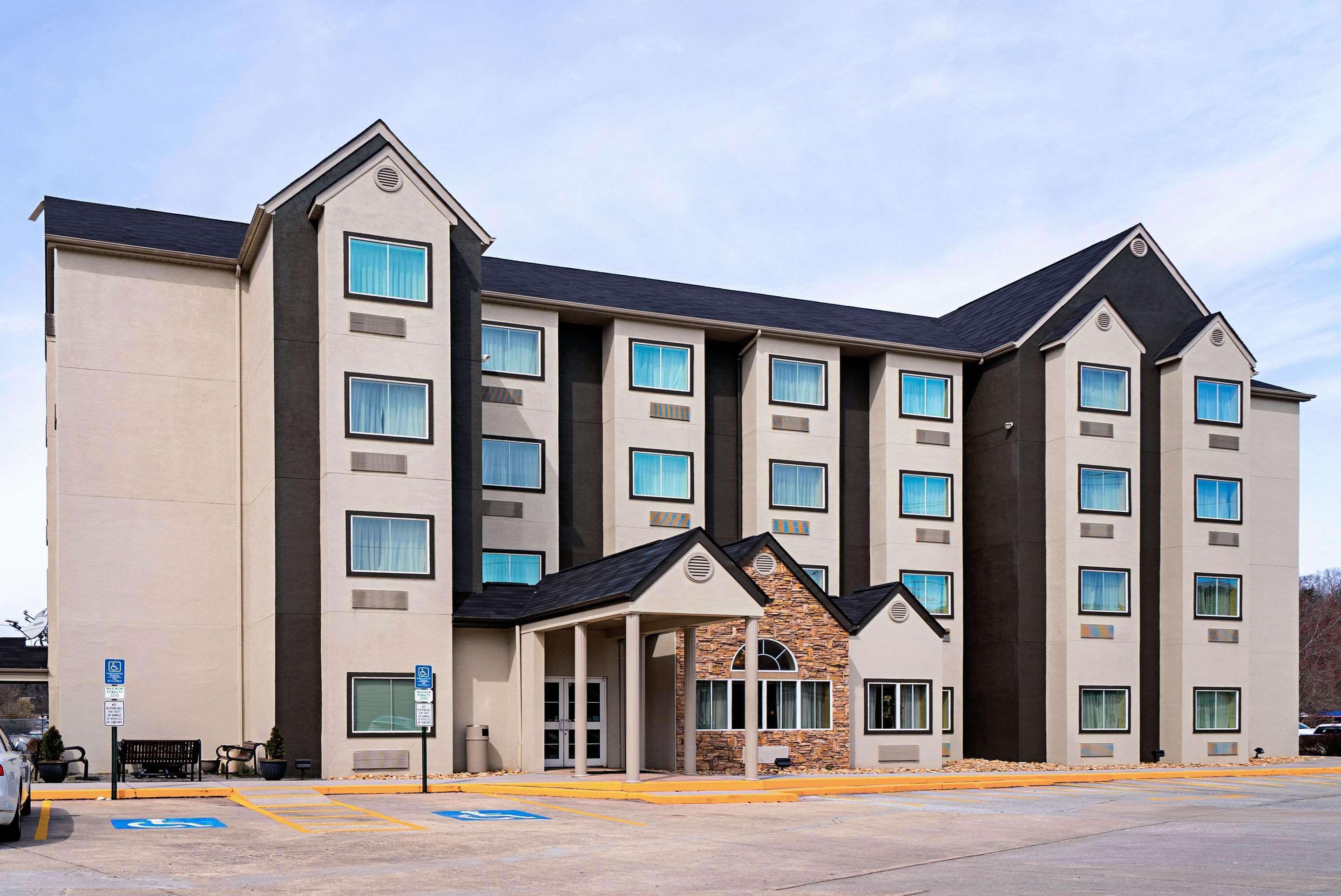 רובינסוויל Quality Inn & Suites מראה חיצוני תמונה