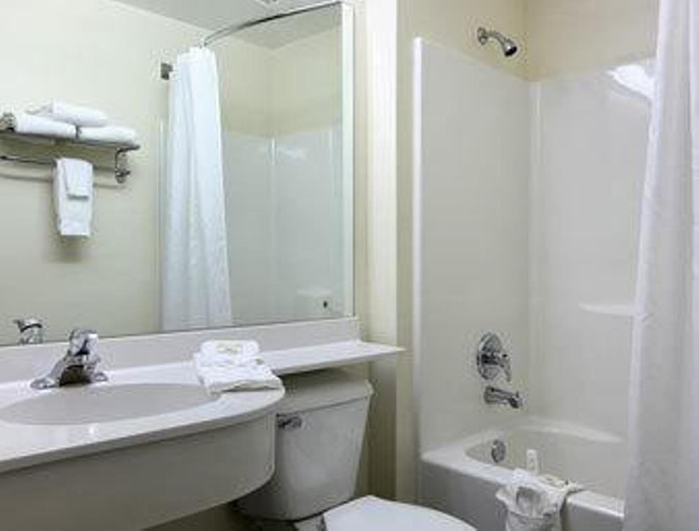 רובינסוויל Quality Inn & Suites מראה חיצוני תמונה