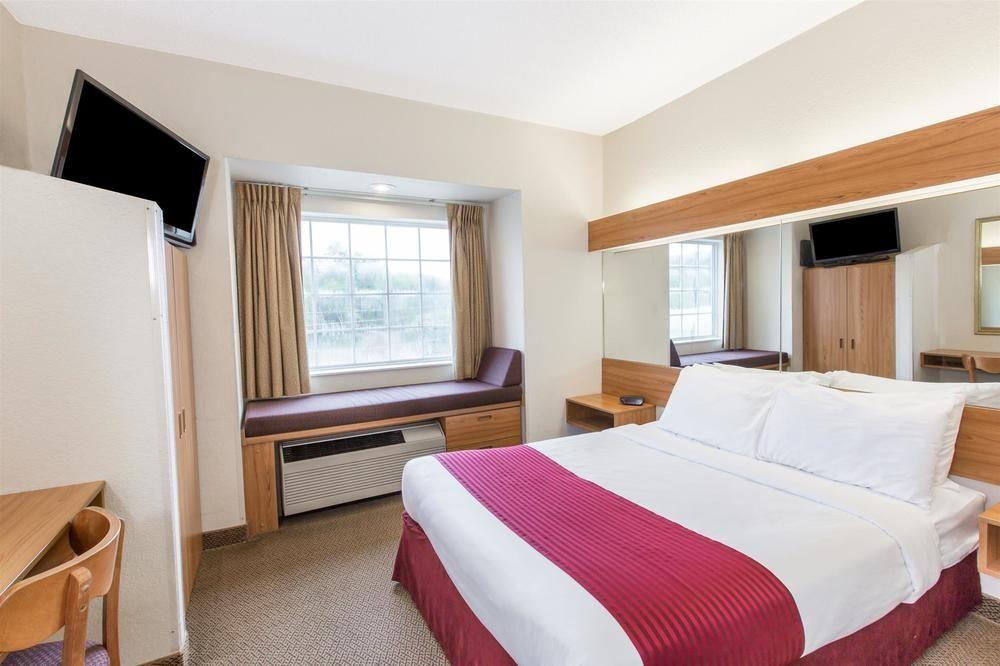 רובינסוויל Quality Inn & Suites מראה חיצוני תמונה