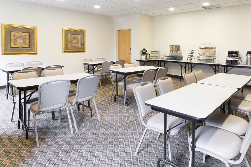 רובינסוויל Quality Inn & Suites מתקנים תמונה