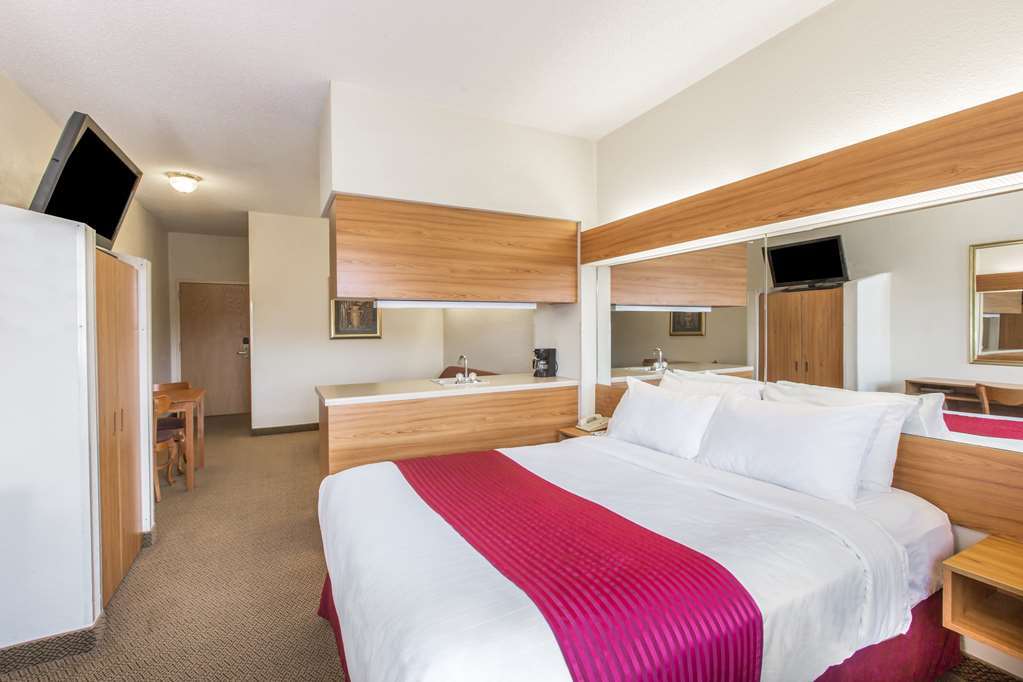 רובינסוויל Quality Inn & Suites חדר תמונה